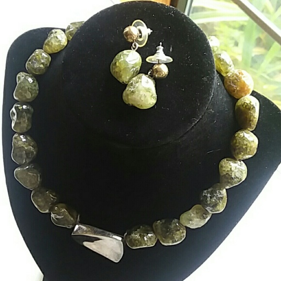 Artisan: B. Aston Necklace and Earrings Set - Picture 3 of 6